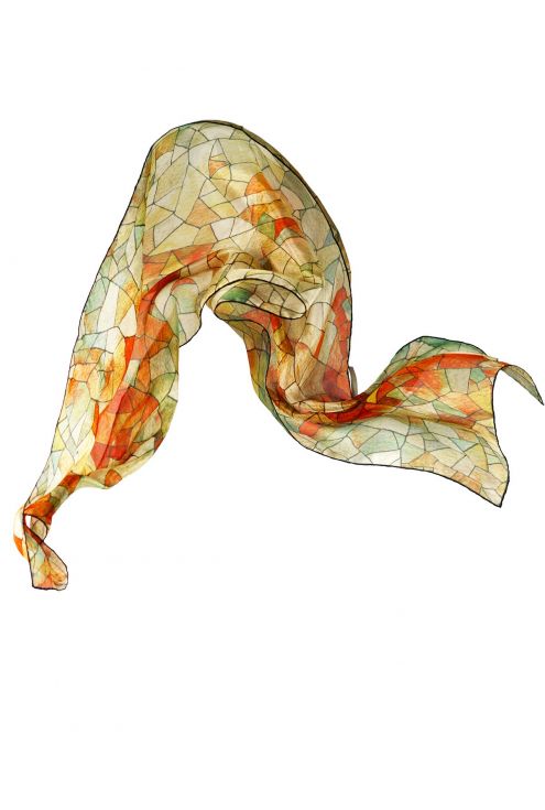 "Cielo y Tierra", fular de seda natural y diseño geométrico inspirado en el arte de Gaudí. Colores tostados.