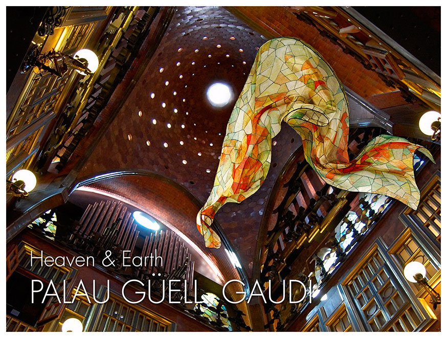Fular de seda "Cielo y Tierra" inspirado en la bóveda del Palacio Guell - Marca para Museos
